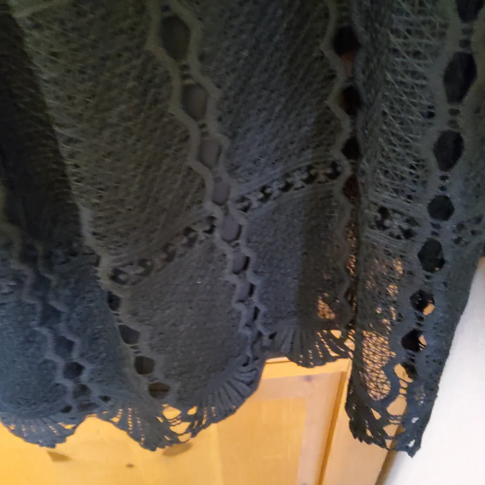 Mauve for Anthropologie Crocheted Sweater Size M EUC